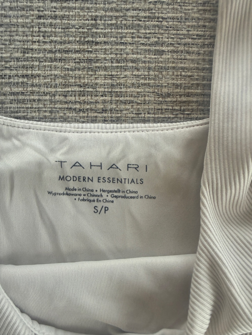 Tahari Modern Essentials Ivory Ribbed Tank Top Size Small - Picture 3 of 3
